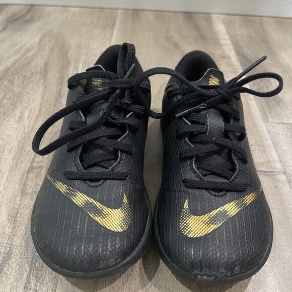 Nike Mercurial Vapor XII Academy IC Soccer Shoes Kids Size 10C Black AH7352-007 - Picture 2 of 6